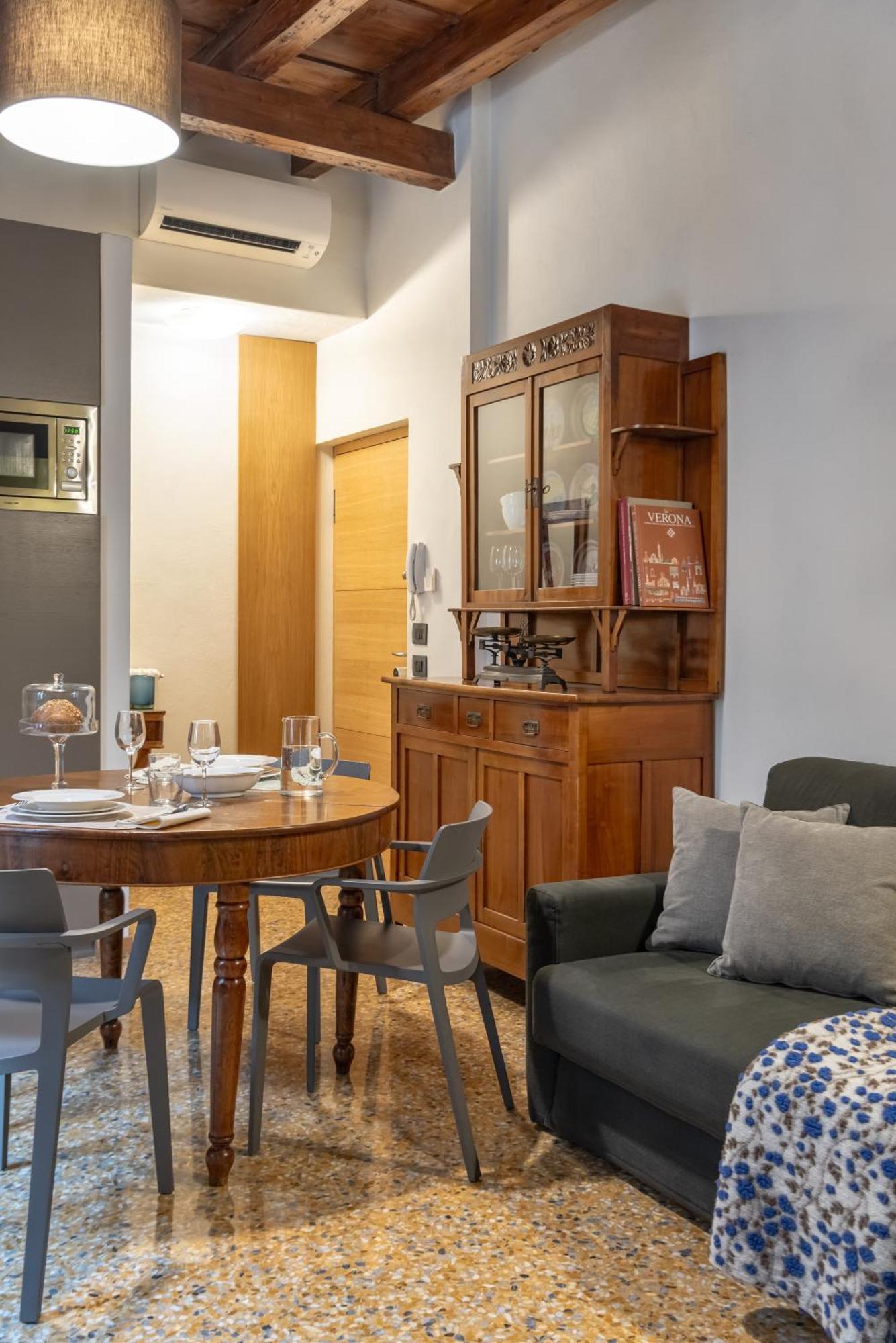 Residenza Roccamaggiore Верона Екстер'єр фото